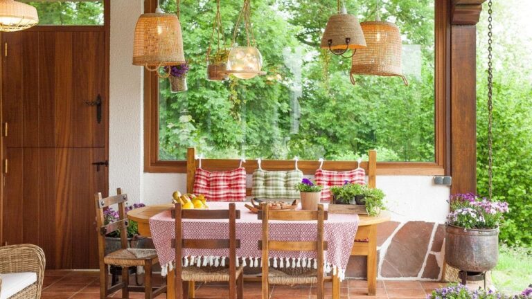 Pérgolas Rústicas: Elegancia para Porches Campestres
